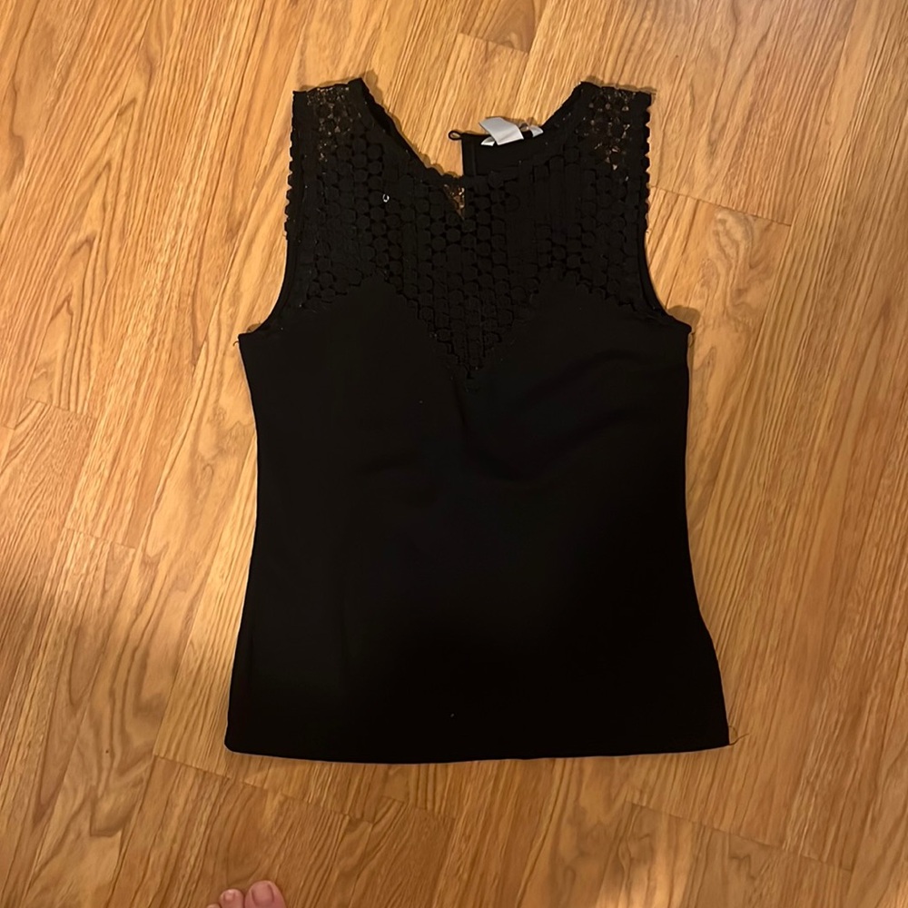 Cute H&M shirt